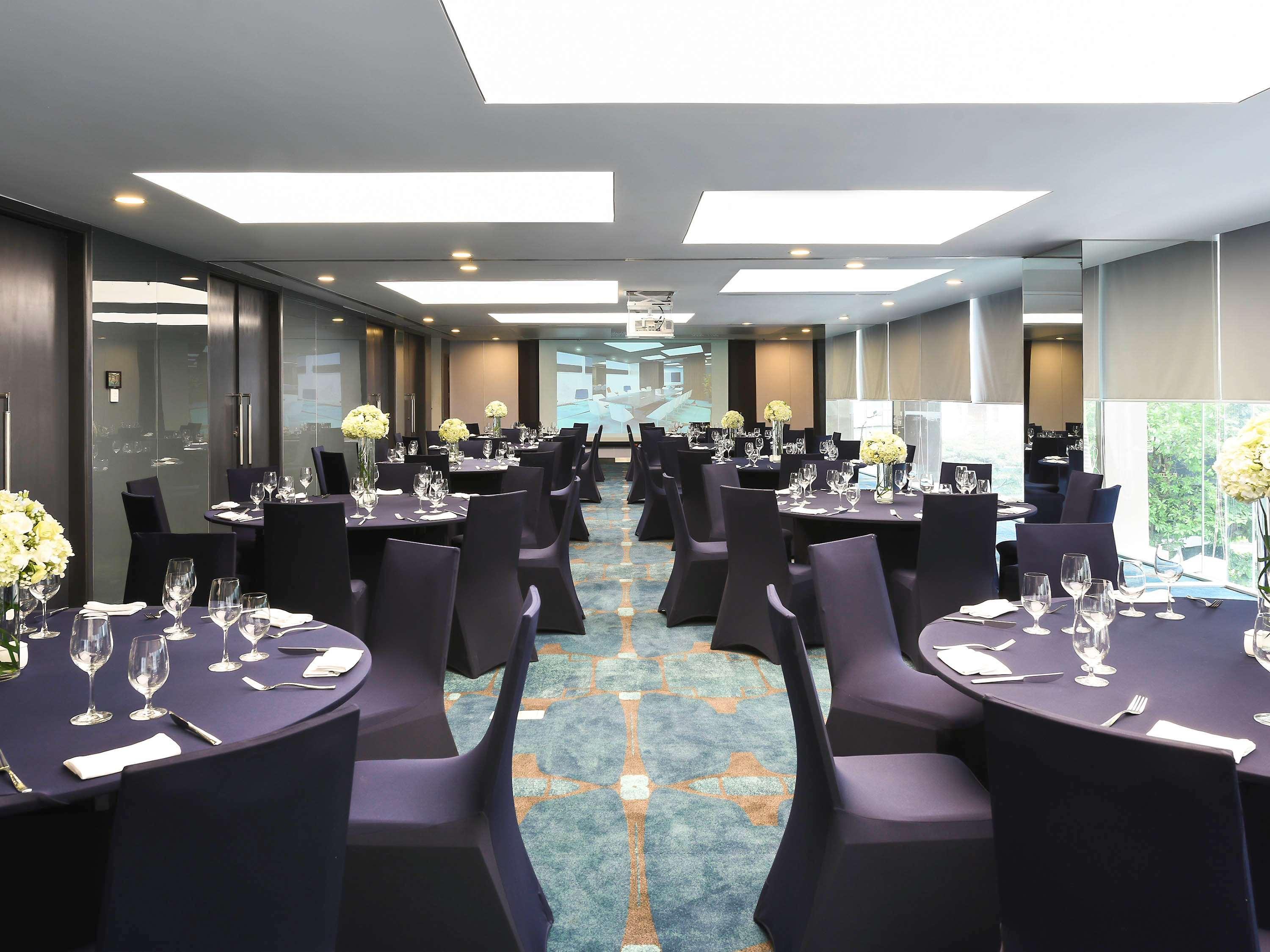 Novotel Suites Hanoi Exterior photo