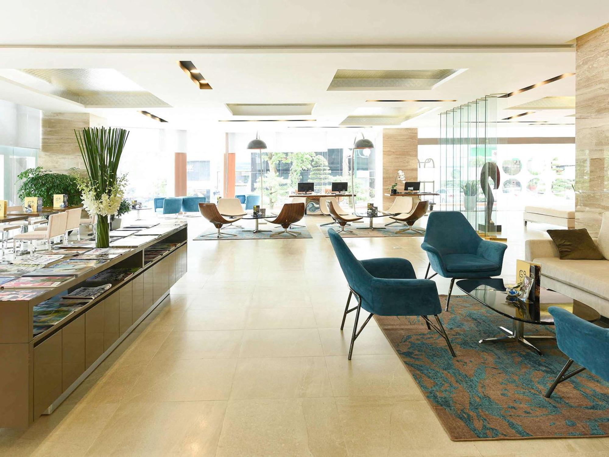 Novotel Suites Hanoi Exterior photo