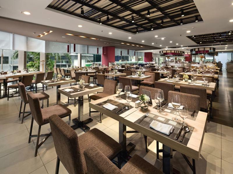 Novotel Suites Hanoi Exterior photo