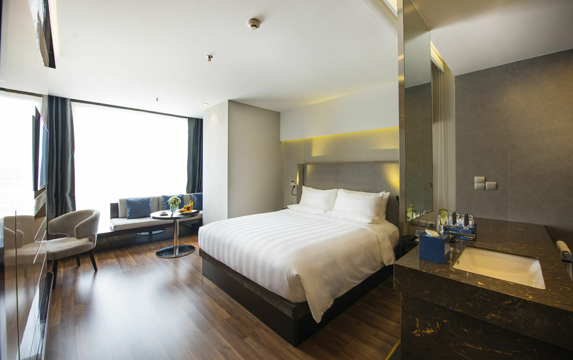 Novotel Suites Hanoi Exterior photo